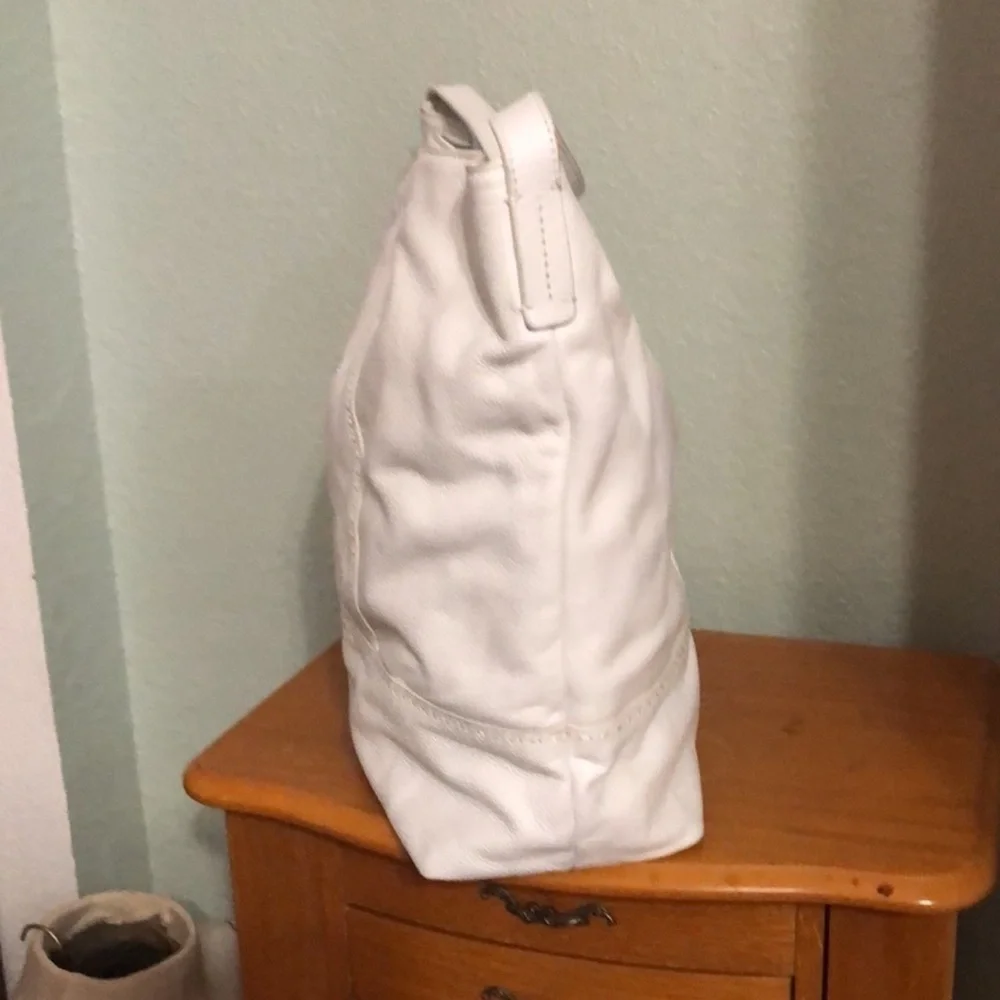 Cole Hann winter White  bag